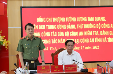 Thứ trưởng Lương Tam Quang đánh giá cao những thành tích, kết quả của  Công an tỉnh Hà Tĩnh